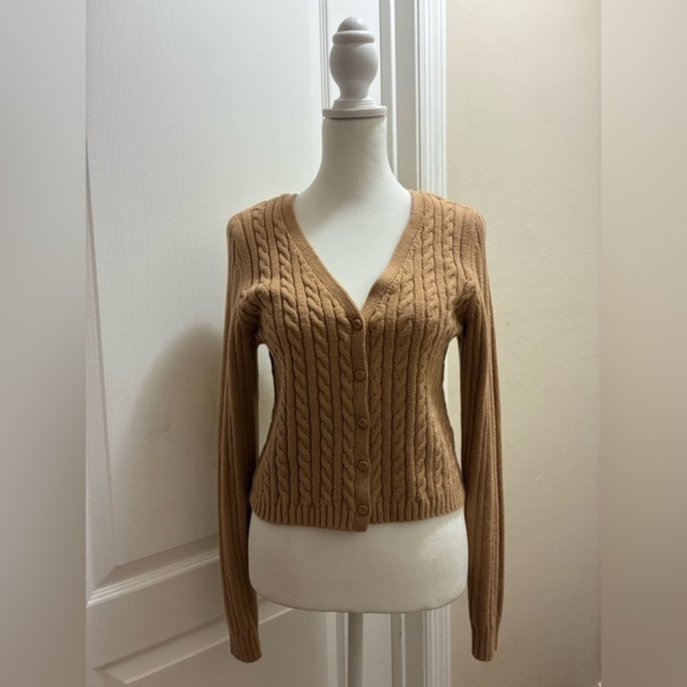 Hollister Cable Knit Cropped Cardigan Sweater Camel Tan V-Neck Size Large